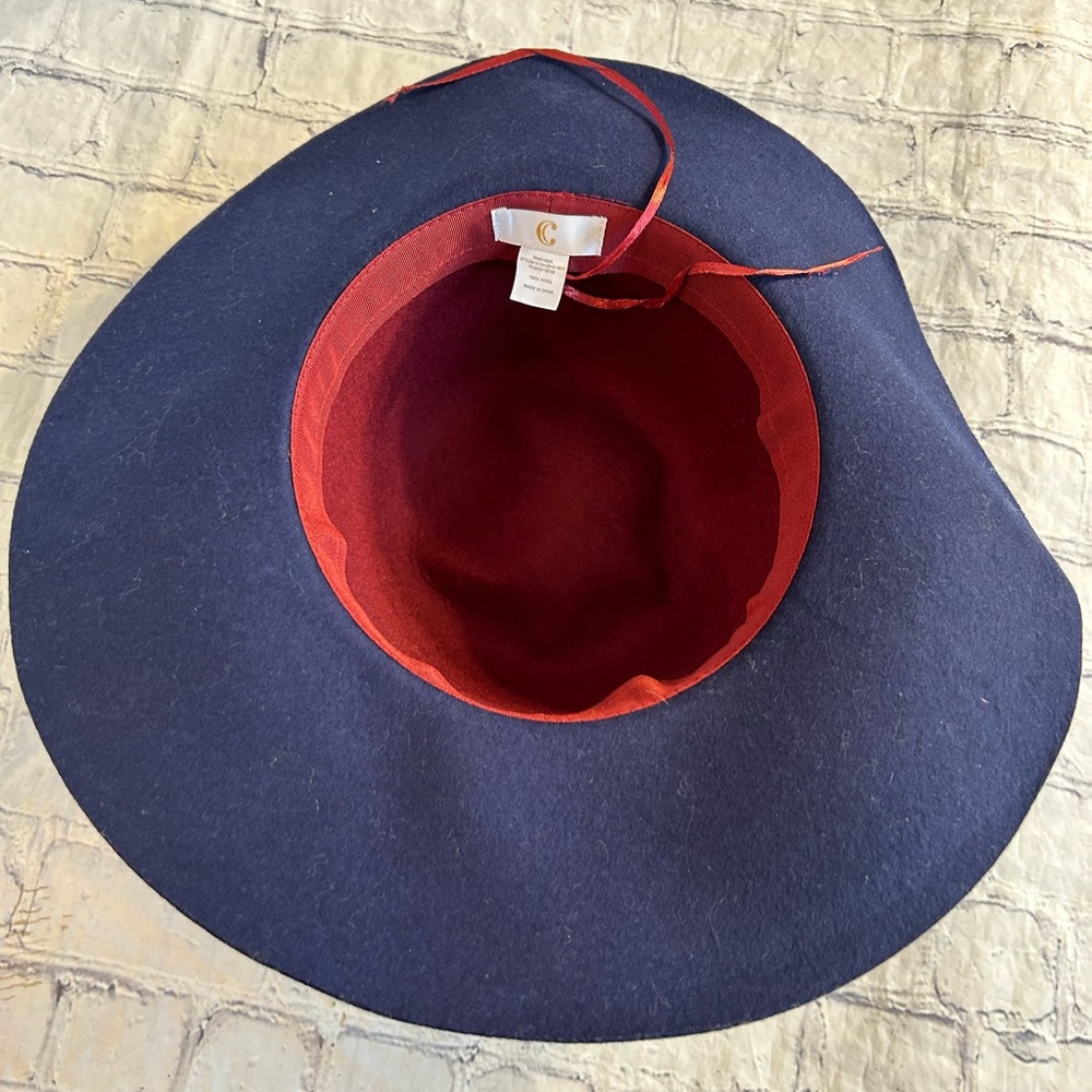 C 100% WOOL TWO TONE NAVY AND BURGUNDY FLOPPY STYLE WOMEN’S HAT - Picture 5 of 6
